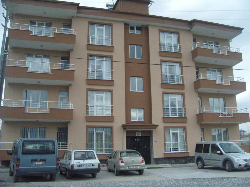 Metin Erol İnşaat Kayseri Develi (60 Daire Pvc Kapı)